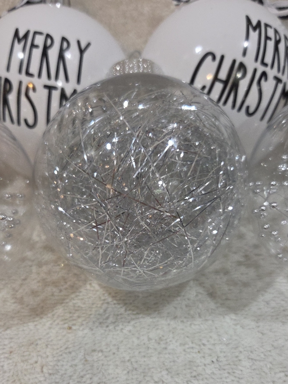 SET OF 7 CHRISTMAS BALLS - Picture 4 of 4